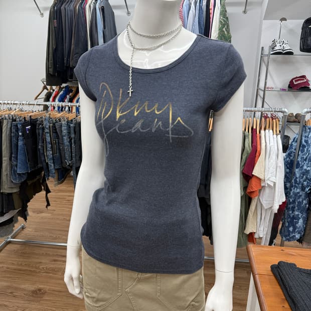 빈티지 DKNY 그레이 레터링 반팔티