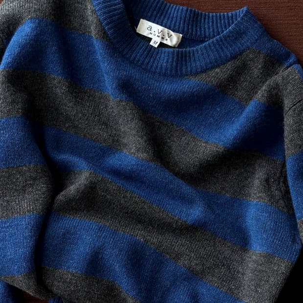 Middle gauge border knit TOP