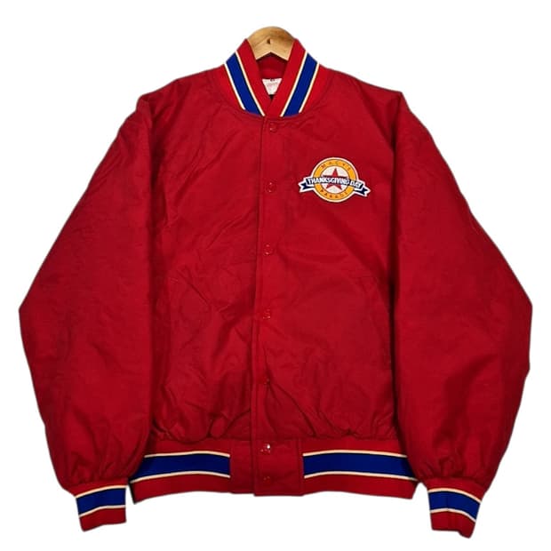 UCA 바시티 자켓