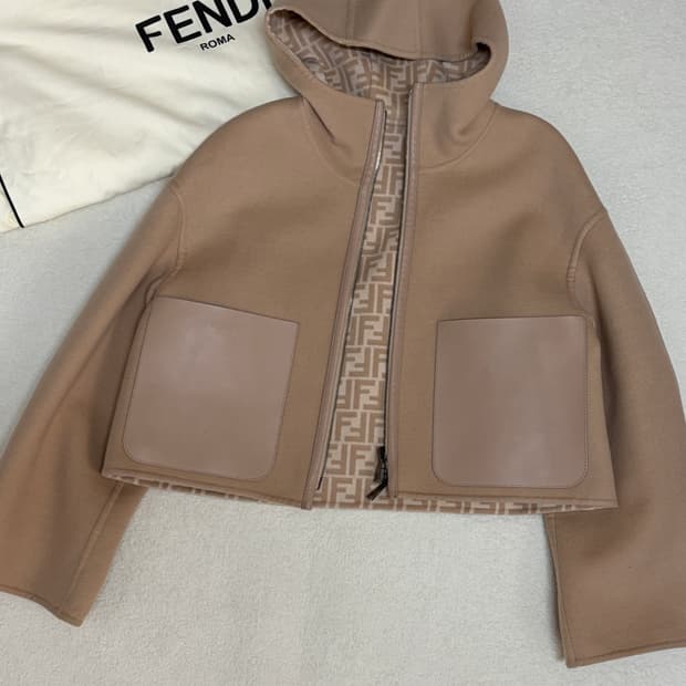 (새거급) 펜디 리버시블 여성 울 자켓 40 펜디 여성 리버시블 자켓