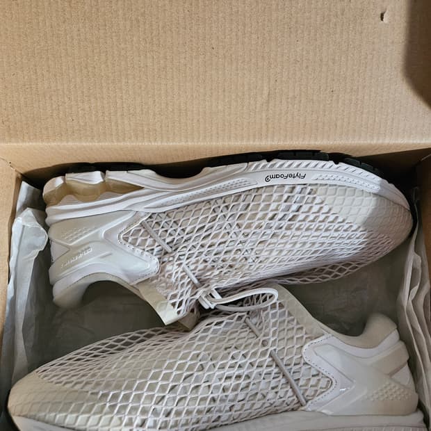 아식스 비비안 웨스트우드 젤 카야노 26