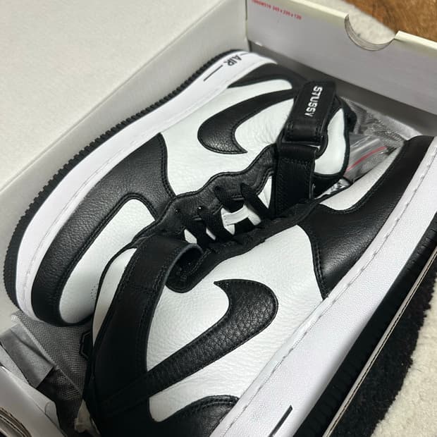 [280] 나이키X스투시 에어포스 1 미드 블랙/ 새상품