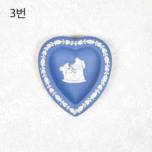 [영국앤틱]웨지우드 제스퍼웨어 페일블루 하트 핀디쉬 장식소품3
