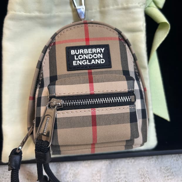 [정품/중고] 버버리 미니 백팩 키링 / 백참
