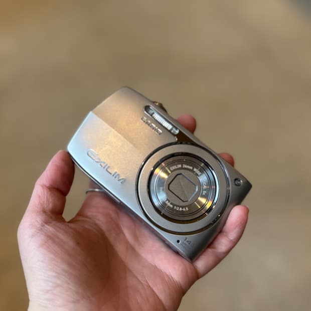 카시오 엑슬림 Z2000 실버 