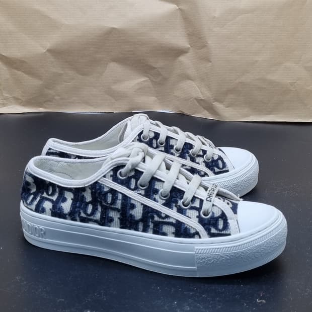 디오르 여성스니커즈36 225~230