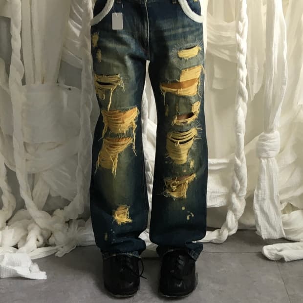 Damage pants