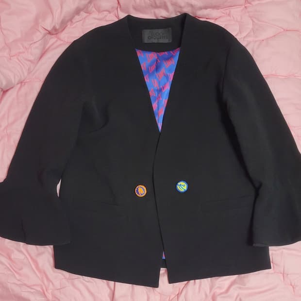 급처상태좋음!럭키슈에뜨 소매러플 자수단추 블랙 자켓 매장가 39만원