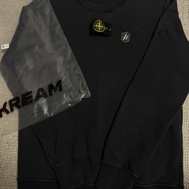 크림ss 스톤아일랜드 맨투맨 블랙 L