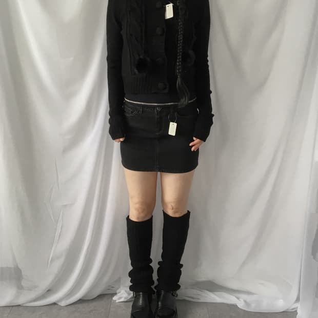 Pom pom cable pattern knit hood cardigan