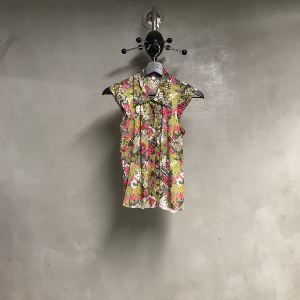 겐조 슬리브리스 블라우스 L(W)