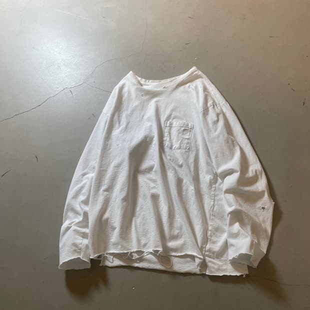 Vendor Distressed Long Sleeve T-S