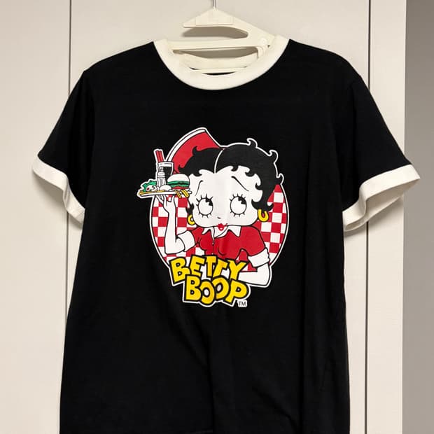 베티붑 프린팅 반팔 티셔츠 블랙