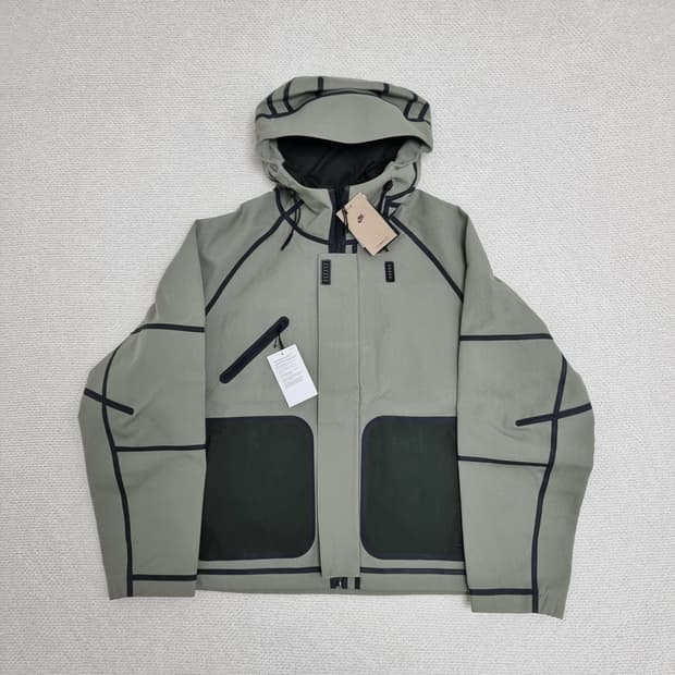 나이키 테크 바람막이