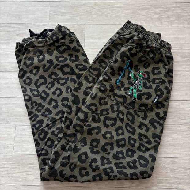 GX1000 도조팬츠 레오파드