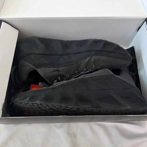 나이키 x 혜인 서 아바 로버 블랙