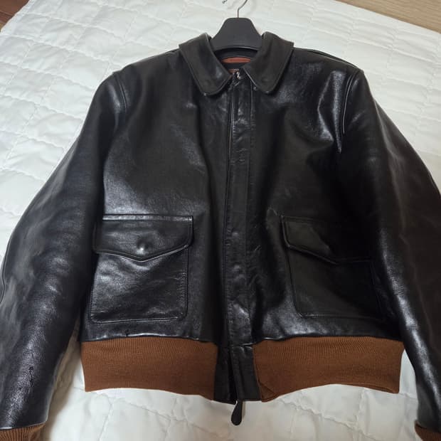 아카펠라클로딩 신키사 말가죽 a2자켓 팝니다 44사이즈