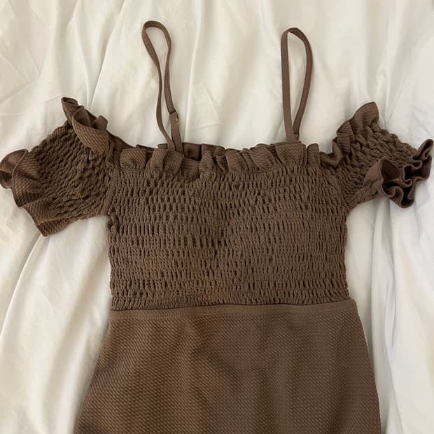 브라운 오프숄더 스윔수트