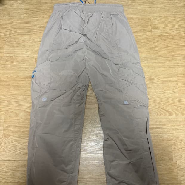 나이키 X 오프화이트 nrg 트랙팬츠 xl 새상품