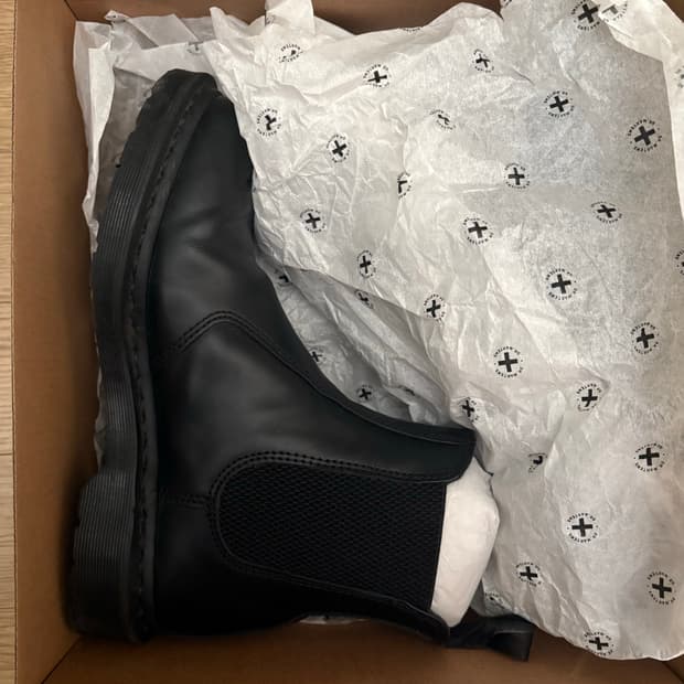 닥터마틴 2976 모노 260-265