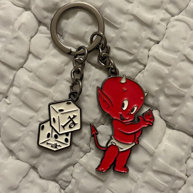 폴리테루 핫 스터프 키링