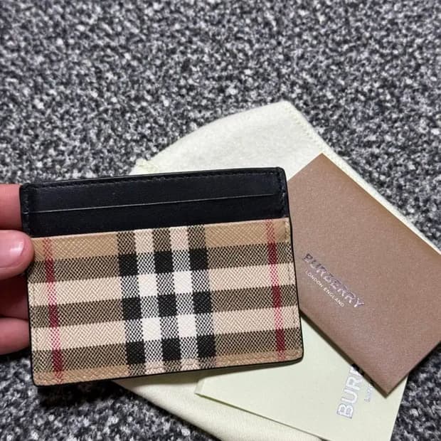 버버리 카드지갑
