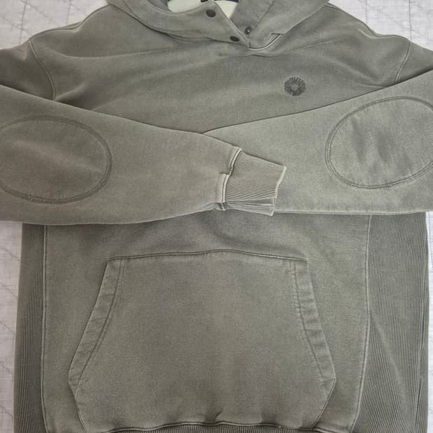 999휴머니티 후드티