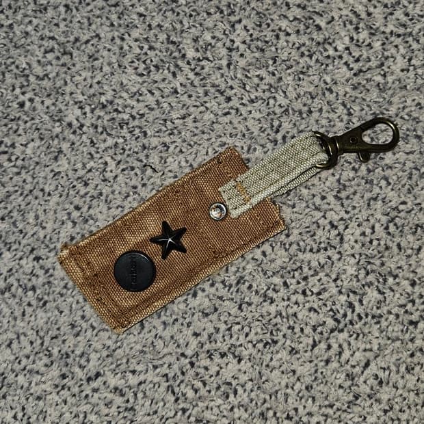 칼하트 버튼 핸드메이드 커스텀 카라비너 키링 / 11907