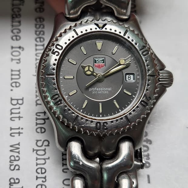 태그호이어 셀 프로페셔널 엘레강스 그레이판 쿼츠 여성용 브레이슬릿 ver