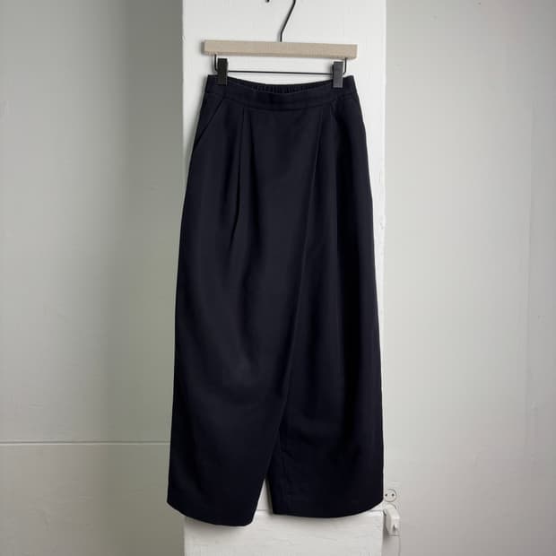 ENFOLD Navy Cotton pants