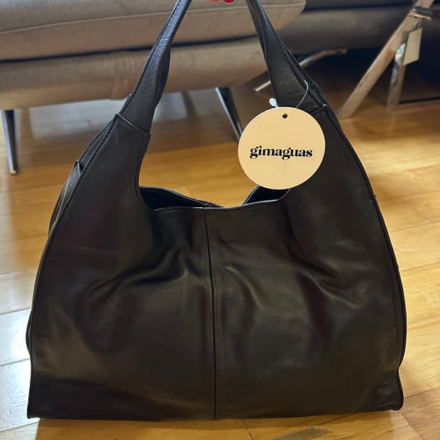 (새상품) gimaguas 블랙 가죽 호보백