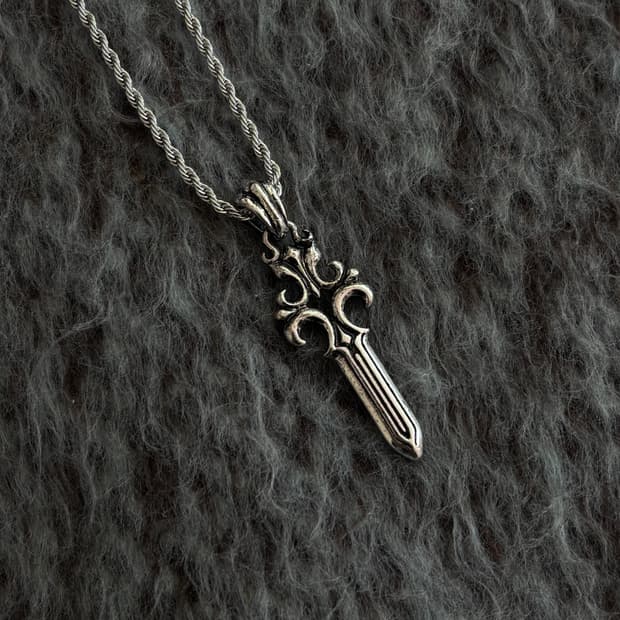 Chrome gothic necklace / 고딕 팬던트 써지컬 목걸이