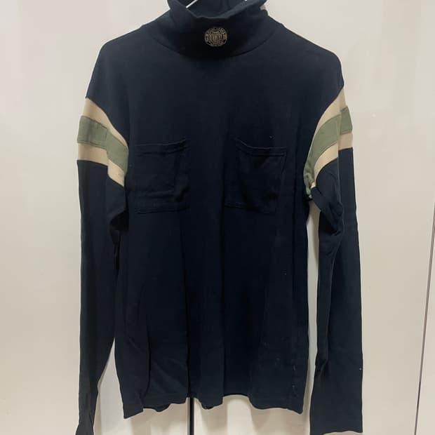 Kapital 롱슬리브 