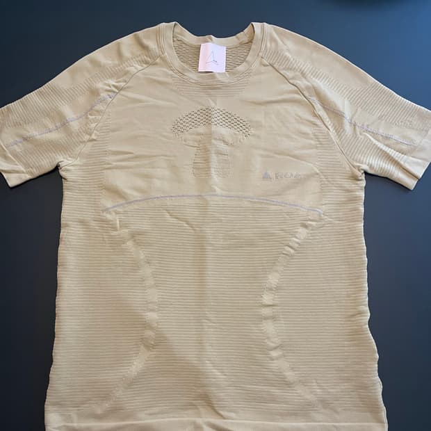 Roa hiking 로아 니트 M 사이즈