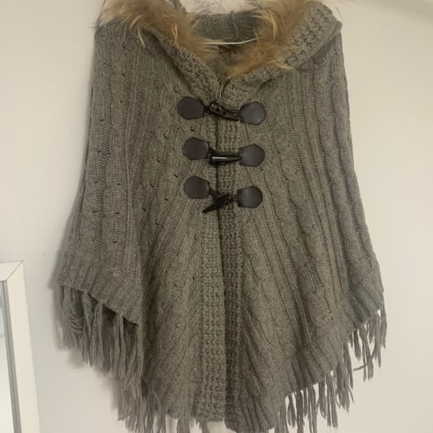 대장 빈티지 케이프 퍼 태슬 사와코무드