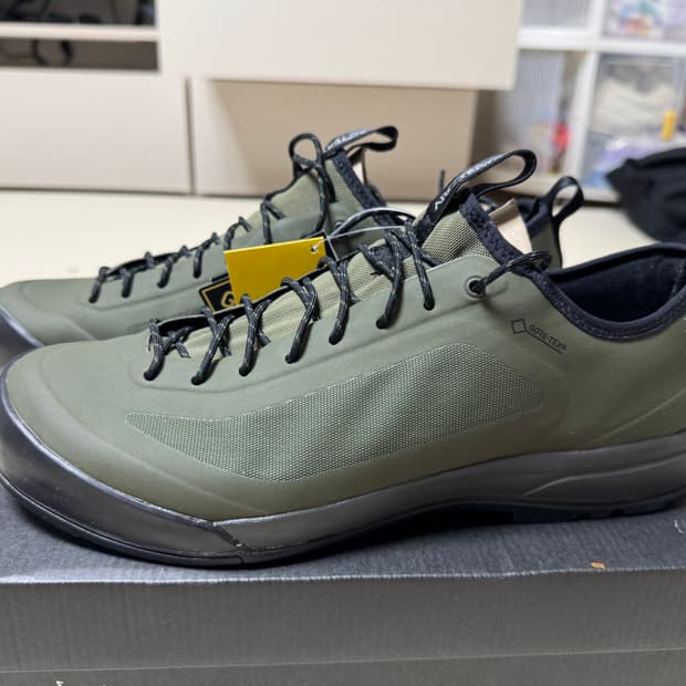 290 아크테릭스 아크럭스 SL GTX 카키 /고어텍스 비브람