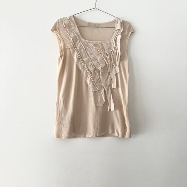 MINE ruffle sleeveless top / beige