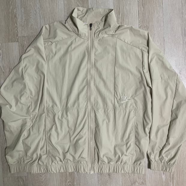 나이키 베이지 바람막이 xxl
