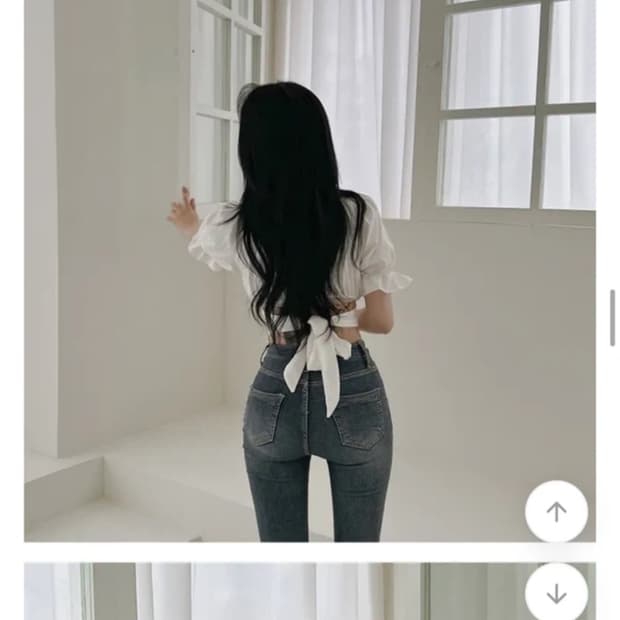 에이블리 백리본 크롭 반팔 블라우스