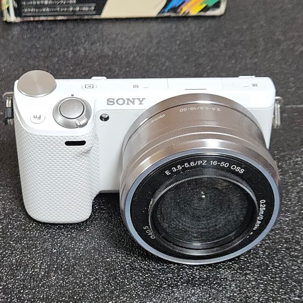 소니 NEX-5R 미러리스 카메라