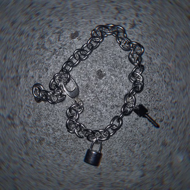 lock bracelet