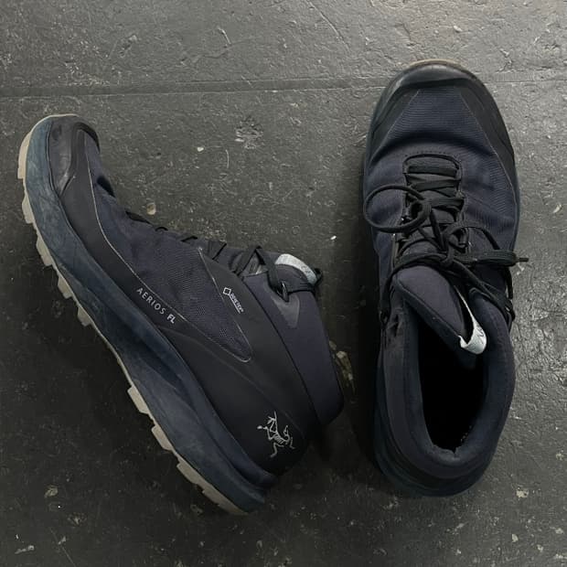 245 아크테릭스 에어리어스 FL2