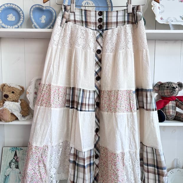 패치워크 플라워 롱 스커트 레이스 디테일