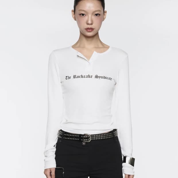 락케이크 티셔츠 Syndicate Henly neck top
