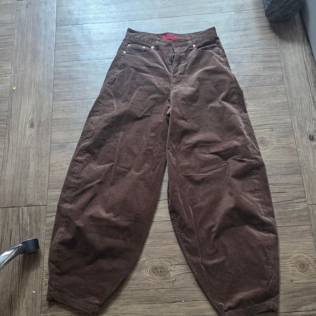 기철 코듀로이 팬츠 브라운 M 팝니다
