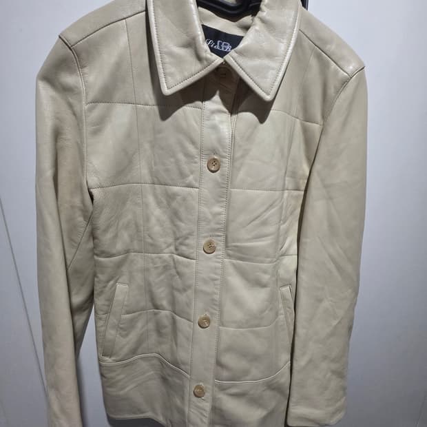 Lio Bell 아이보리 퀼팅 양가죽 자켓 55