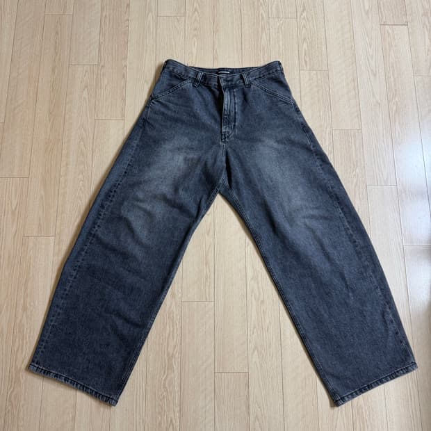 해칭룸 와커진 (와이드 커브진) 워시드 블랙 3사이즈