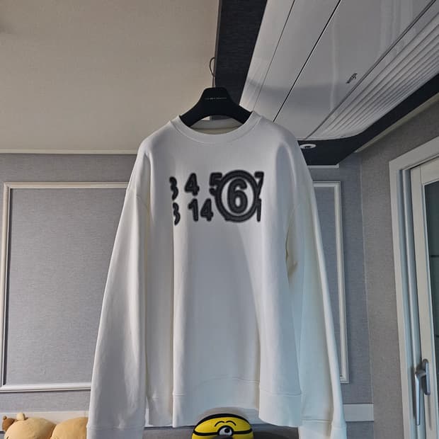 [거의 새것] MM6 메종 마르지엘라 넘버링 니트 맨투맨 티셔츠 M