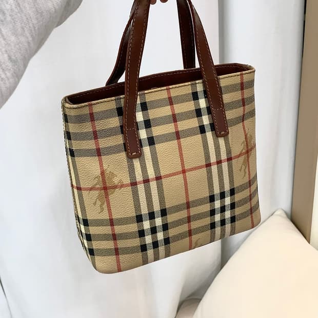 버버리 노바체크 미니 토트백 (정품)