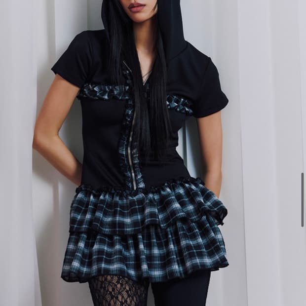 일리오 illio Ruffle dress 러플 체크 펑크 후드원피스